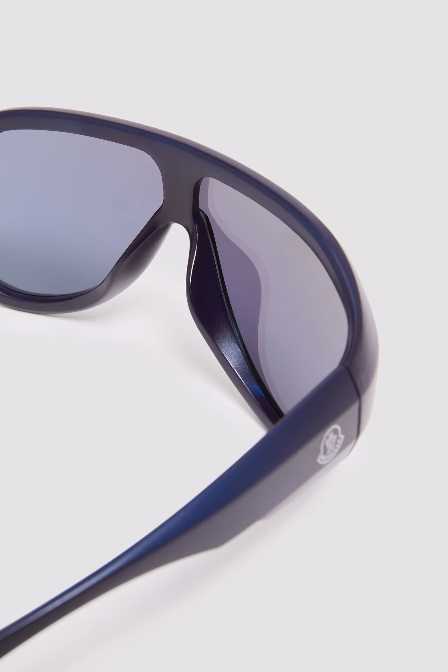 Bombolle Oval Sunglasses MATTE DARK BLUE Moncler 5
